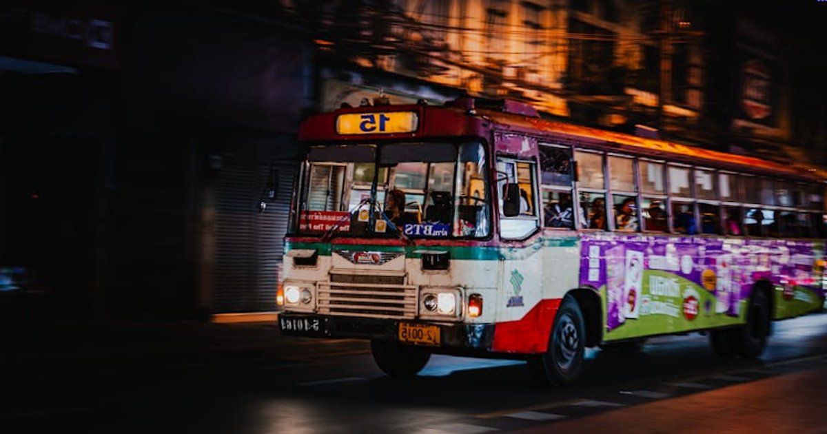 Bangkok wie ein Local: 4 Viertel, in denen Streetfood besser schmeckt als jede Rooftop-Bar