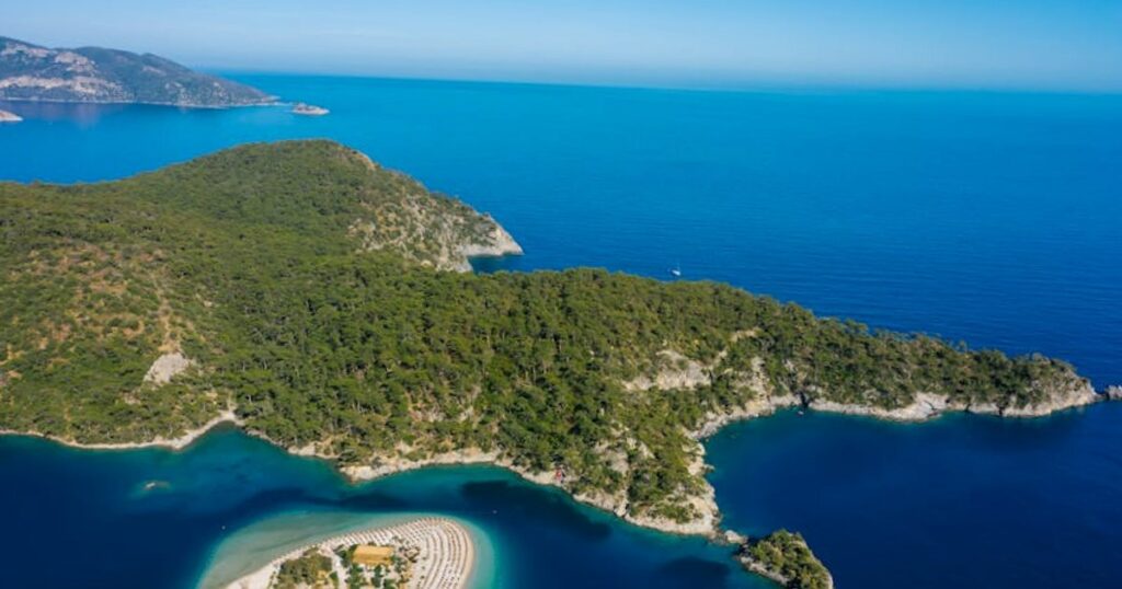 Budget-Strandurlaub 2026: Wo die Türkei an der Küste noch richtig günstig ist