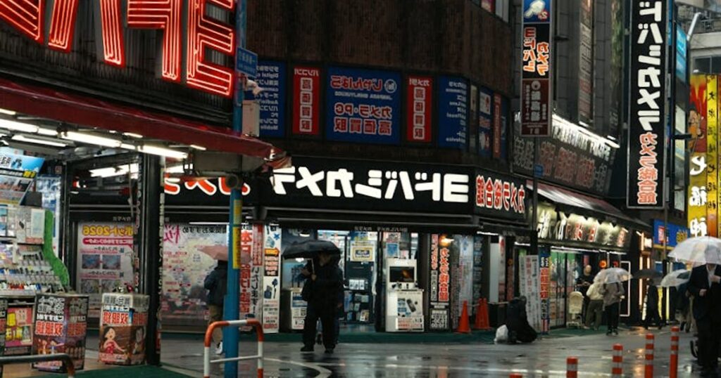 Tokio bei Nacht: 7 Budget-Geheimtricks für Jazzkeller, Yokocho-Gassen und andere Underground-Spots
